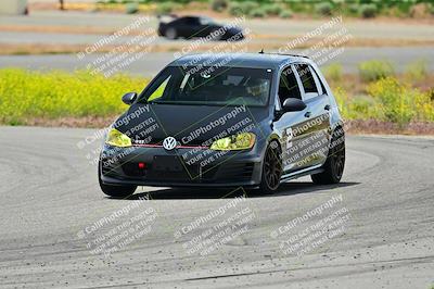 media/May-04-2024-Team Topak Racing (Sat) [[1dff1aa745]]/Advanced/Session 3/